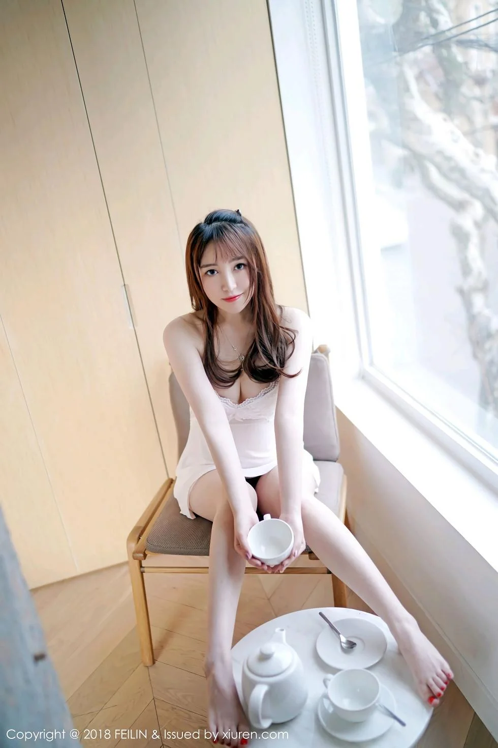 清纯妹子yumi黄奕清居家床上大尺度全裸奶油遮点喷血绝美写真 第 36 张