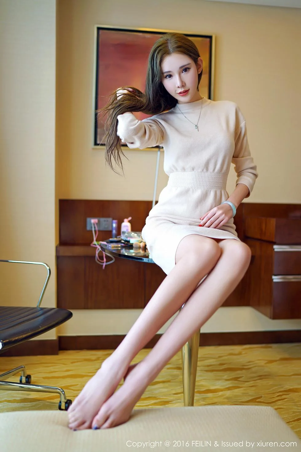 萌琪琪Irene居家脱连身裙秀性感美胸白嫩迷人写真 第 22 张