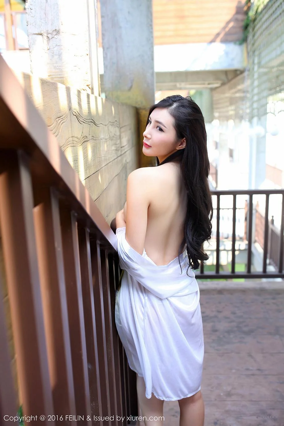 顾欣怡私房内衣性感秀半球白色蕾丝内裤绝美写真 第 24 张