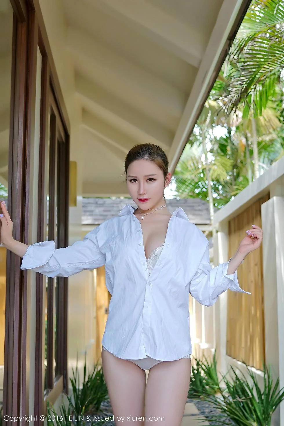 于姬Una泳池里白色内衣秀白嫩豪乳迷人写真 第 76 张