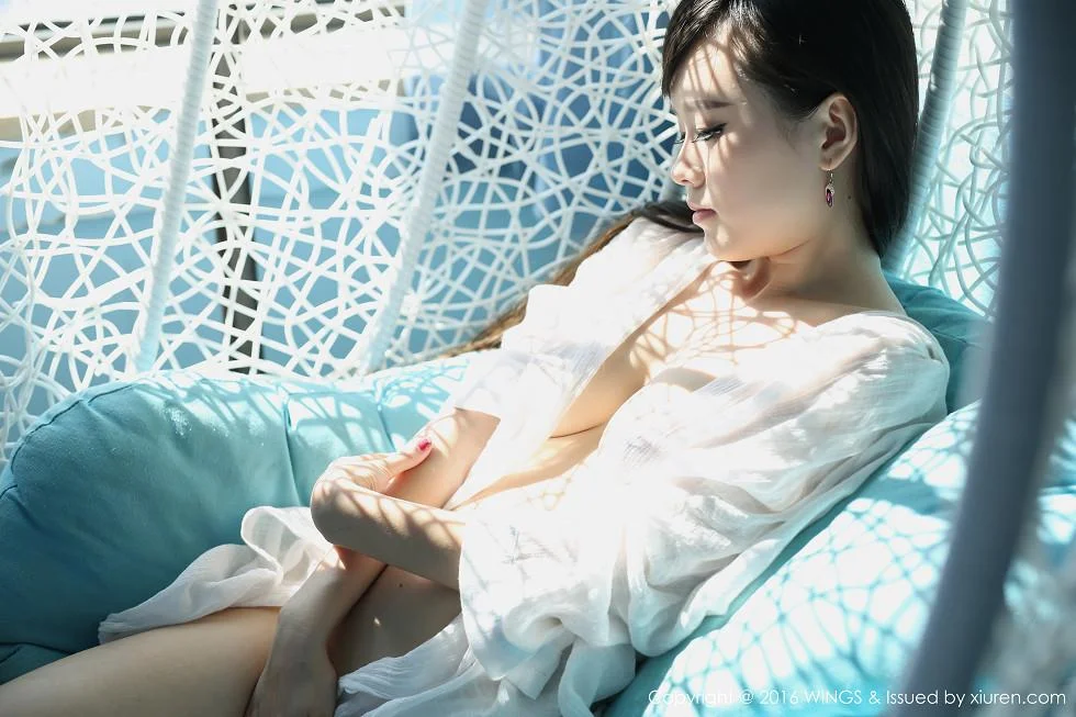 喵喵cyann阳光下的私房美少女真空秀美乳极致绝美写真 第 67 张