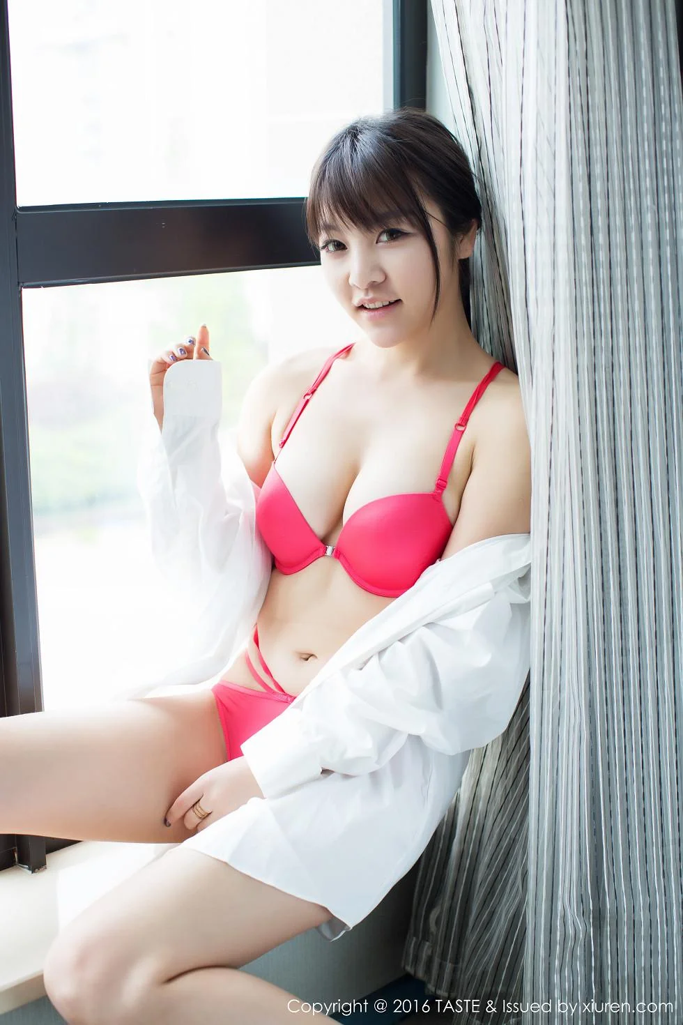 童颜巨乳Selina_王玥晨性感比基尼秀美胸写真 第 65 张