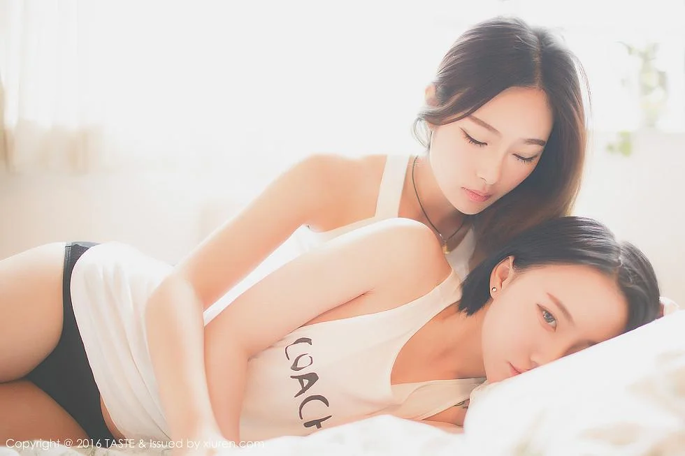 小泽空Moves居家小姐妹女同写真 第 130 张