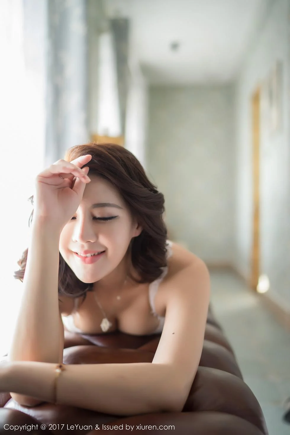 美希子白色蕾丝内衣秀美乳海边沙滩性感比基尼写真 第 47 张