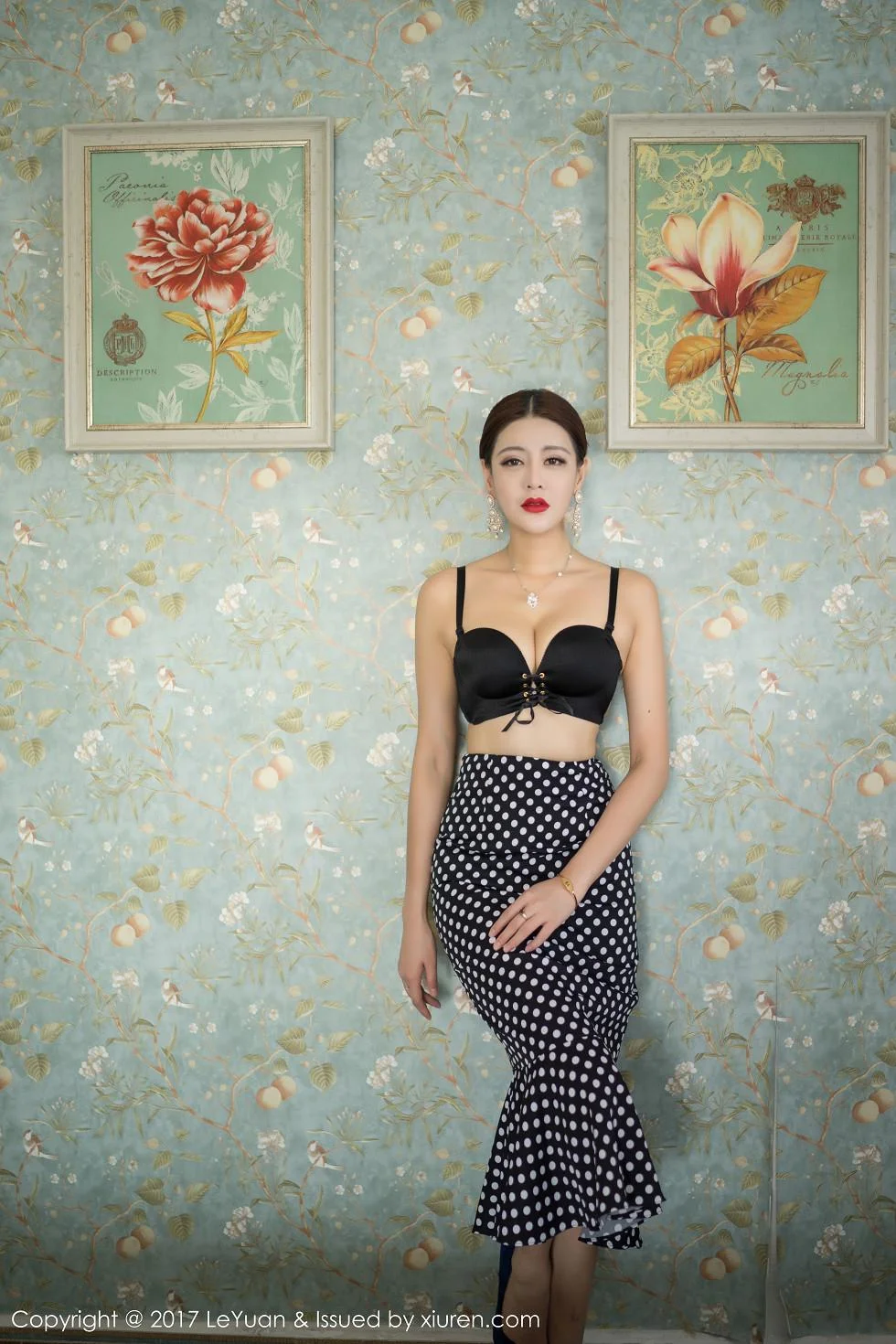 美希子白色蕾丝内衣秀美乳海边沙滩性感比基尼写真 第 95 张