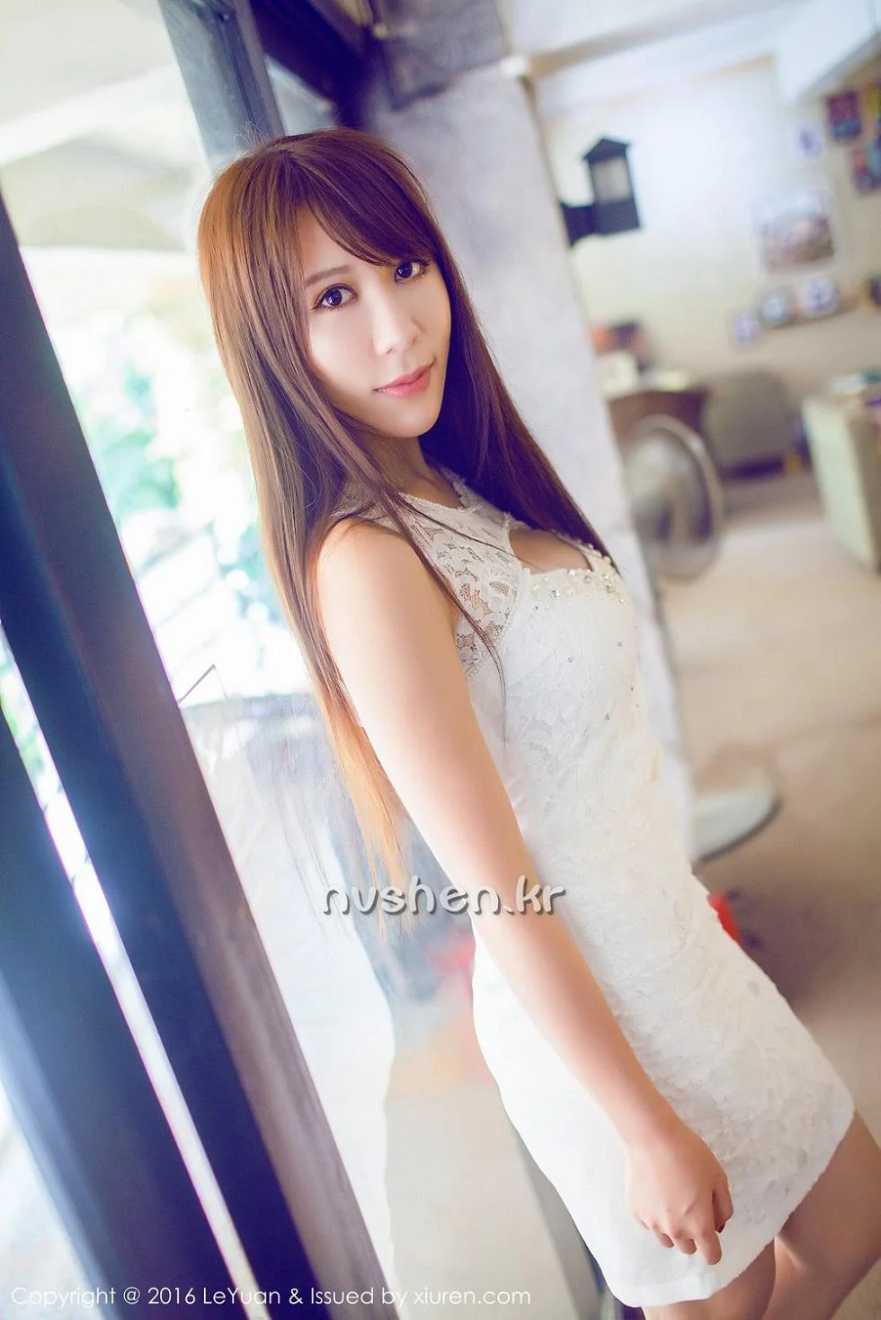 艾惟玲珑瓜子脸前凸后翘的完美身材白嫩美胸性感写真 第 67 张