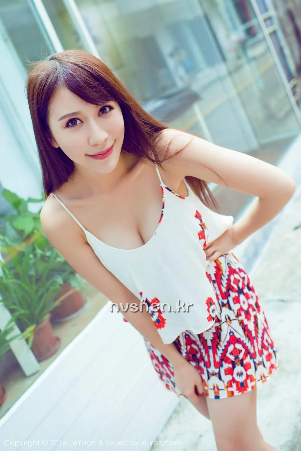 艾惟玲珑瓜子脸前凸后翘的完美身材白嫩美胸性感写真 第 9 张