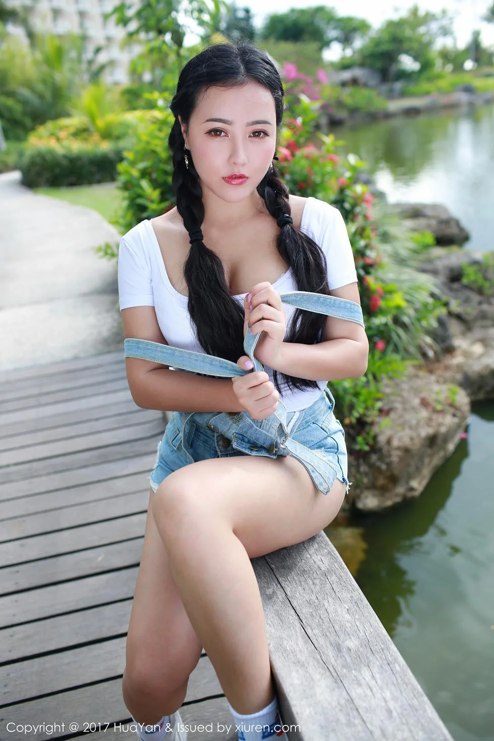 Manuela玛鲁娜塞班岛旅拍丁字裤秀丰满翘臀绝美写真 第 50 张