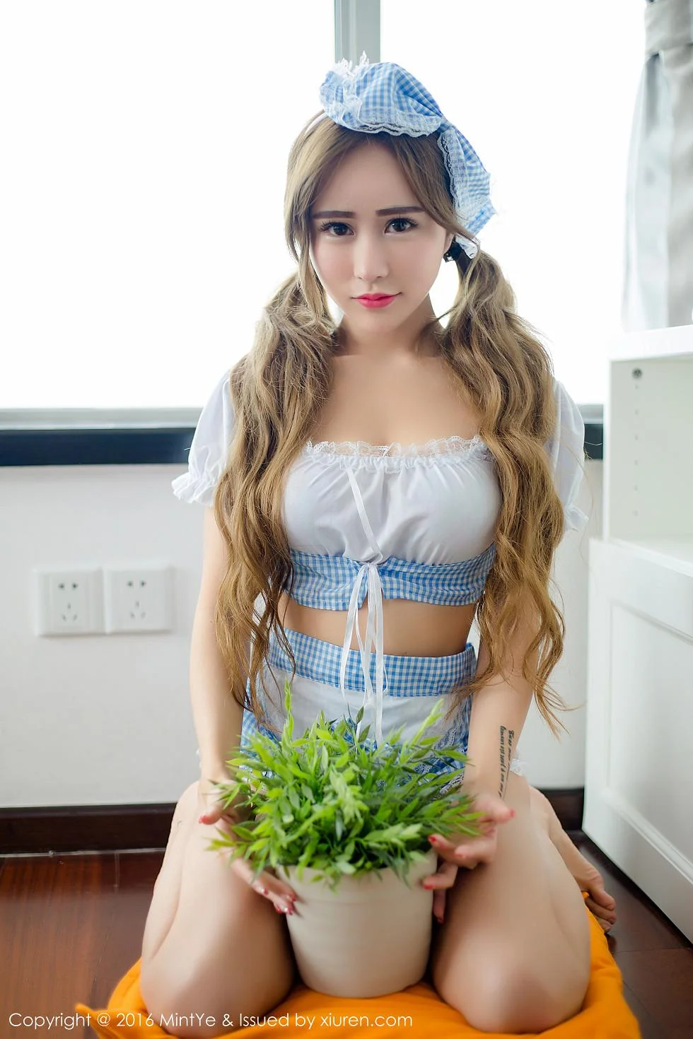 何梦兮Stacy黑色蕾丝缕空情趣内衣秀白嫩翘臀绝美写真 第 84 张