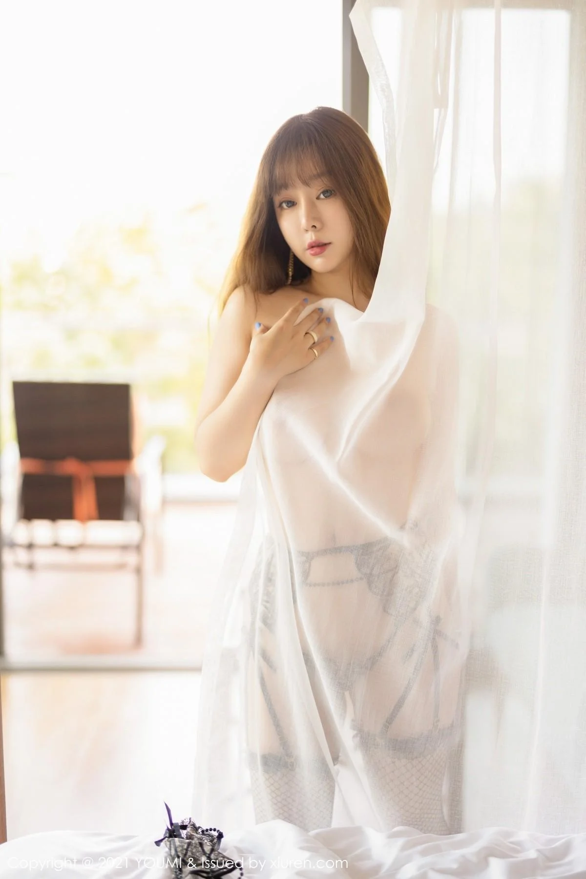 王雨纯三亚旅拍镂空内衣配蕾丝吊袜秀豪乳翘臀绝美写真 第 165 张