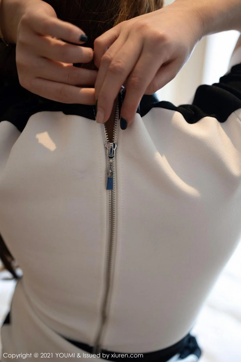 尤妮丝Egg厦门旅拍公关经理剧情主题半脱露豪乳翘臀绝美写真 第 131 张