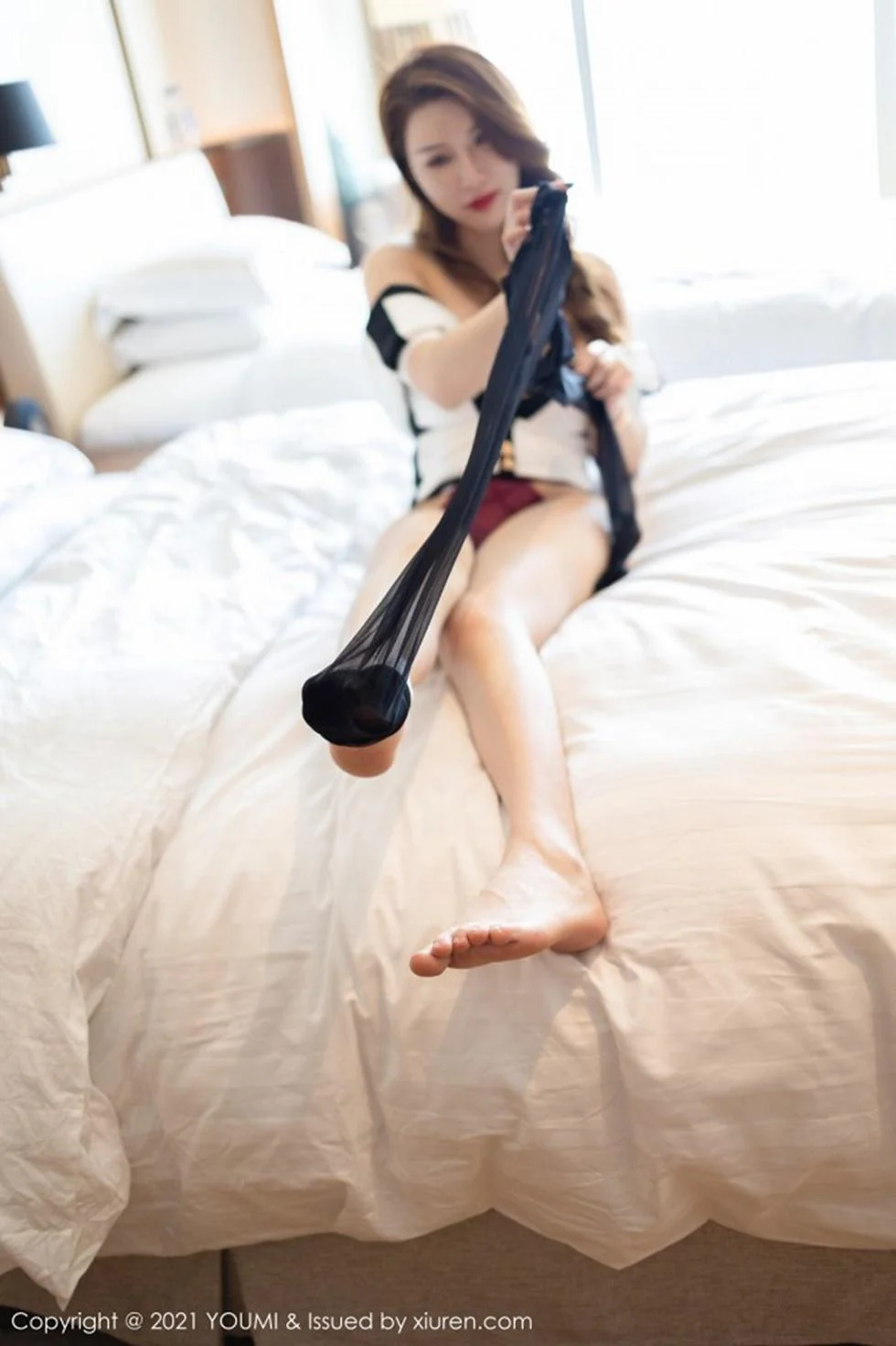 尤妮丝Egg厦门旅拍公关经理剧情主题半脱露豪乳翘臀绝美写真 第 187 张
