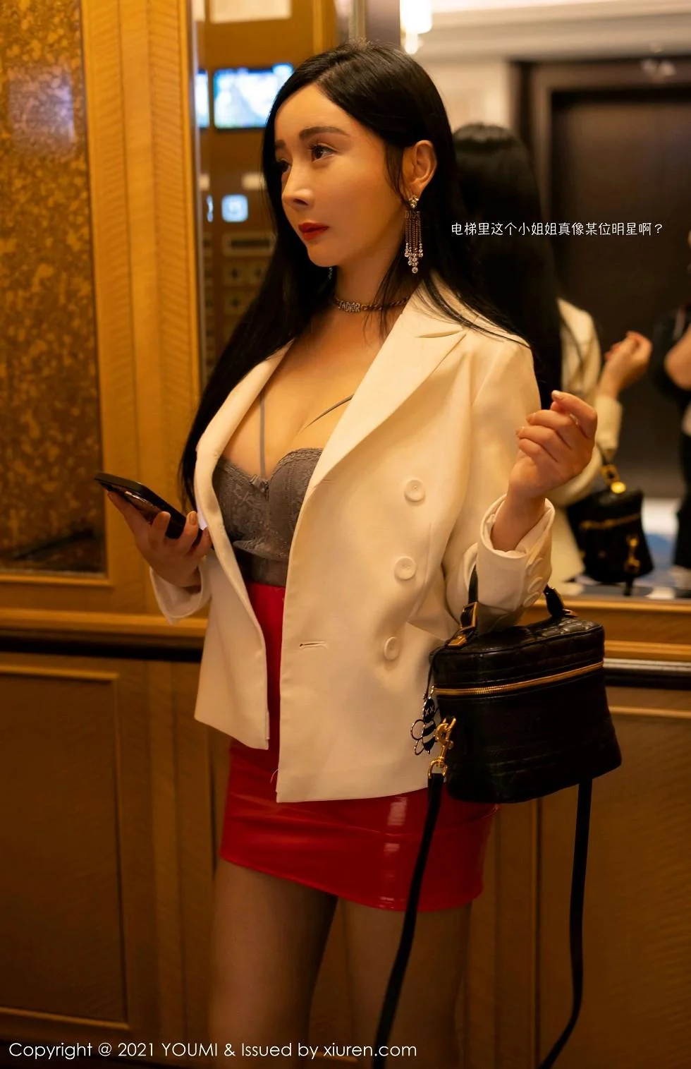 允爾厦门旅拍剧情主题床上镂空内衣秀火辣身材绝美写真 第 2 张