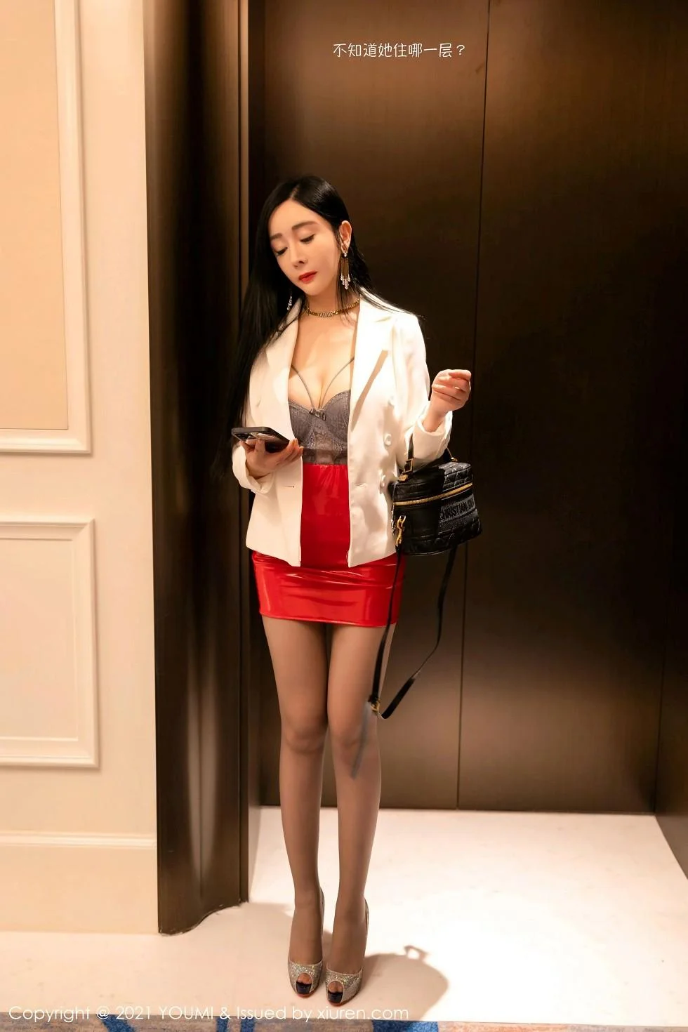 允爾厦门旅拍剧情主题床上镂空内衣秀火辣身材绝美写真 第 6 张