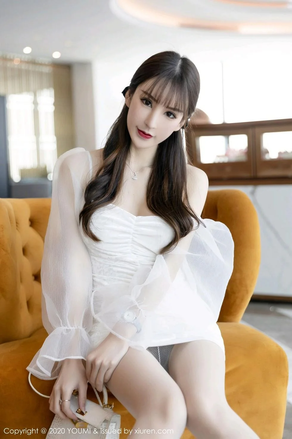 周于希Sandy洁白轻透服饰半脱秀豪乳翘臀撩人绝美写真 第 12 张