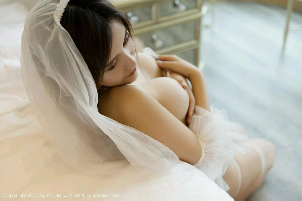 Cris_卓娅祺私房情趣内衣系列露豪乳翘臀极致绝美写真 第 34 张