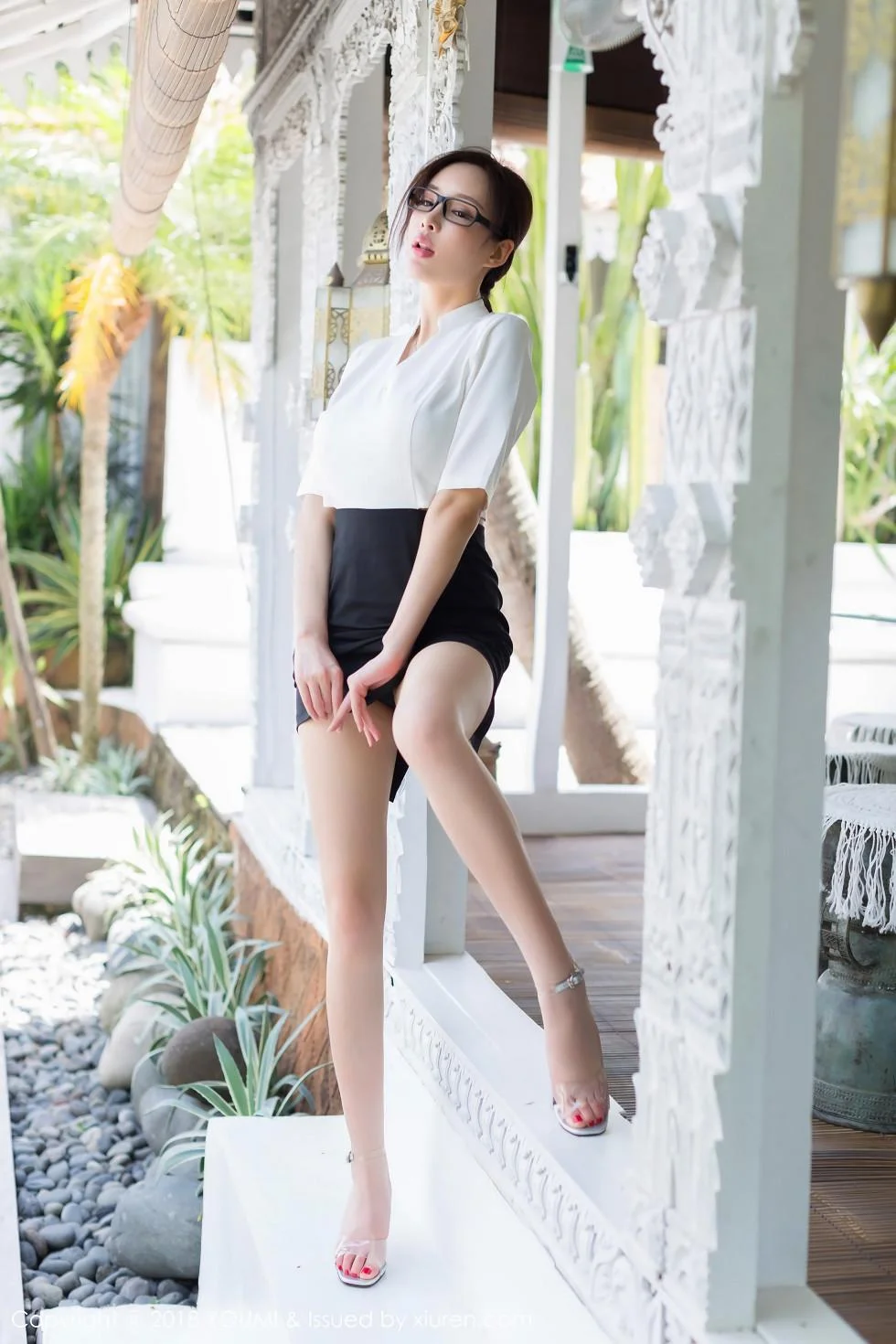 土肥圆矮挫穷巴厘岛旅拍性感内衣秀丰乳肥臀绝美写真 第 80 张