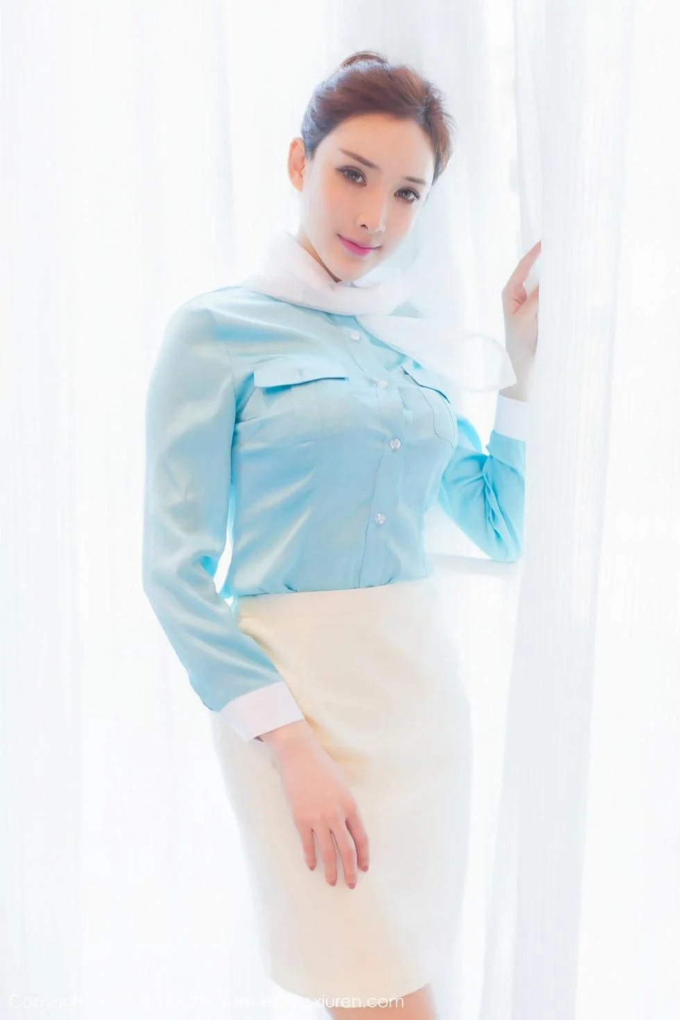 土肥圆矮挫穷粉色透视连体裙真空秀豪乳翘臀绝美写真 第 56 张