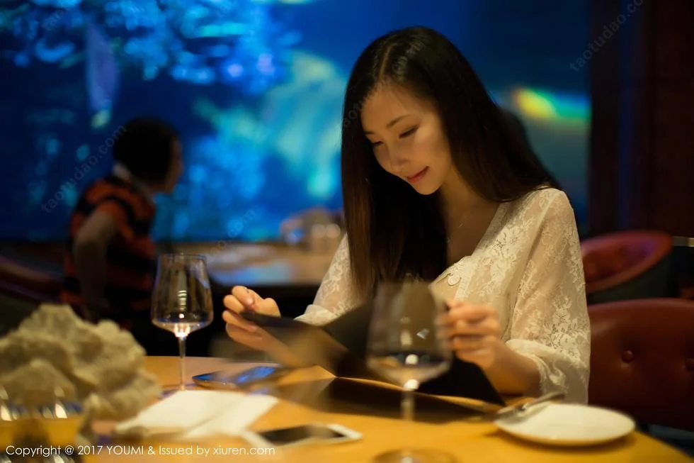 Yumi-尤美迪拜旅拍蓝天银滩性感比基尼秀完美身材写真 第 68 张
