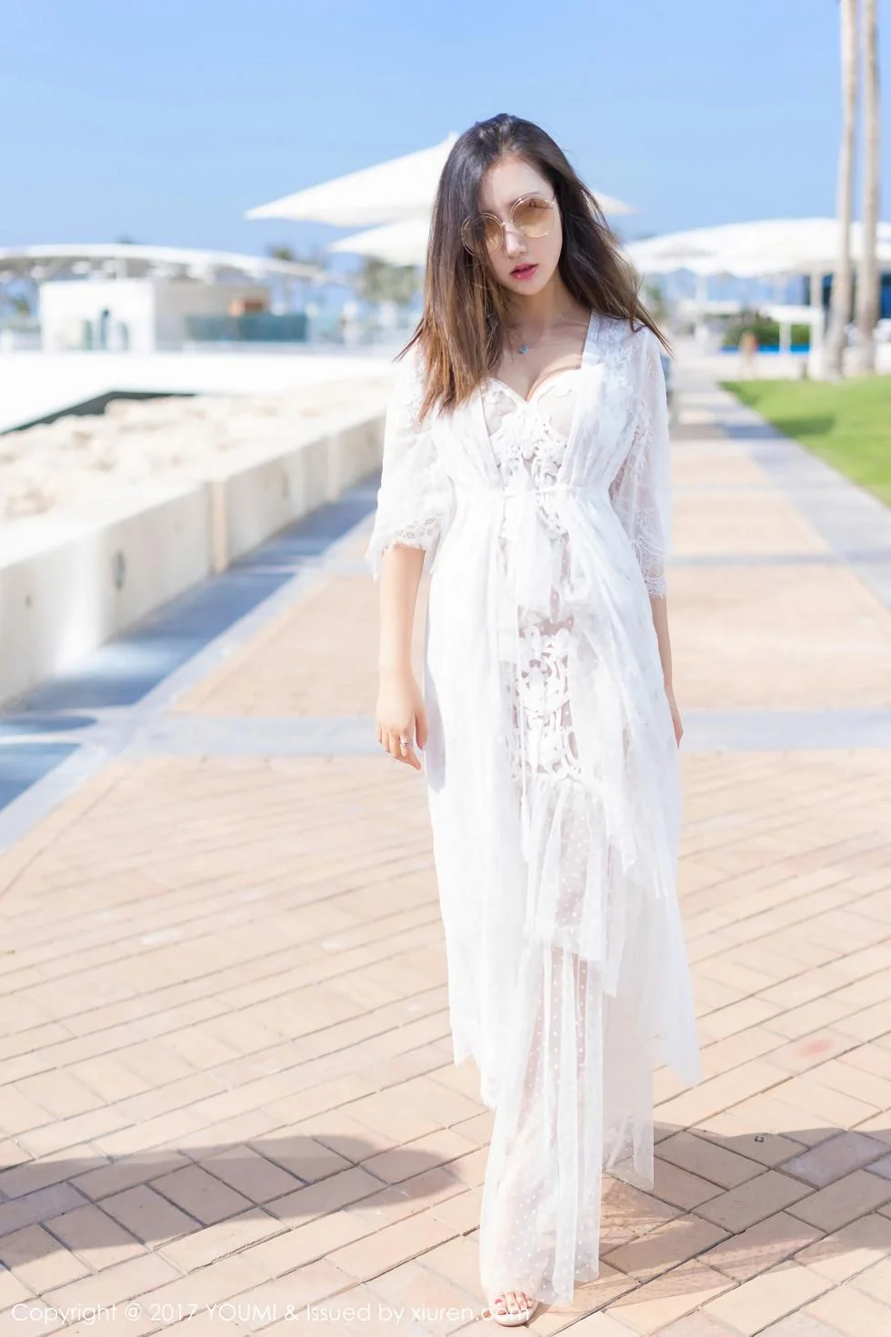Yumi-尤美迪拜旅拍蓝天银滩性感比基尼秀完美身材写真 第 78 张
