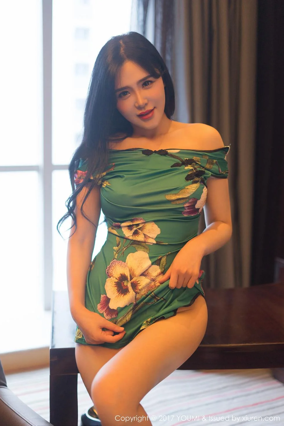 刘钰儿私房真空旗袍装半脱秀豪乳半球撩人绝美写真 第 15 张