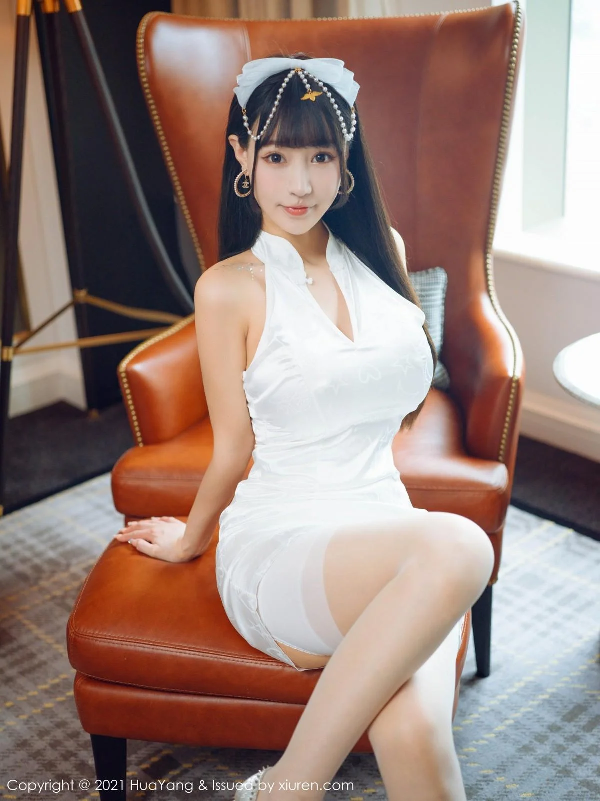 朱可儿Flower澳门旅拍真空旗袍配白丝吊袜极致绝美写真 第 10 张