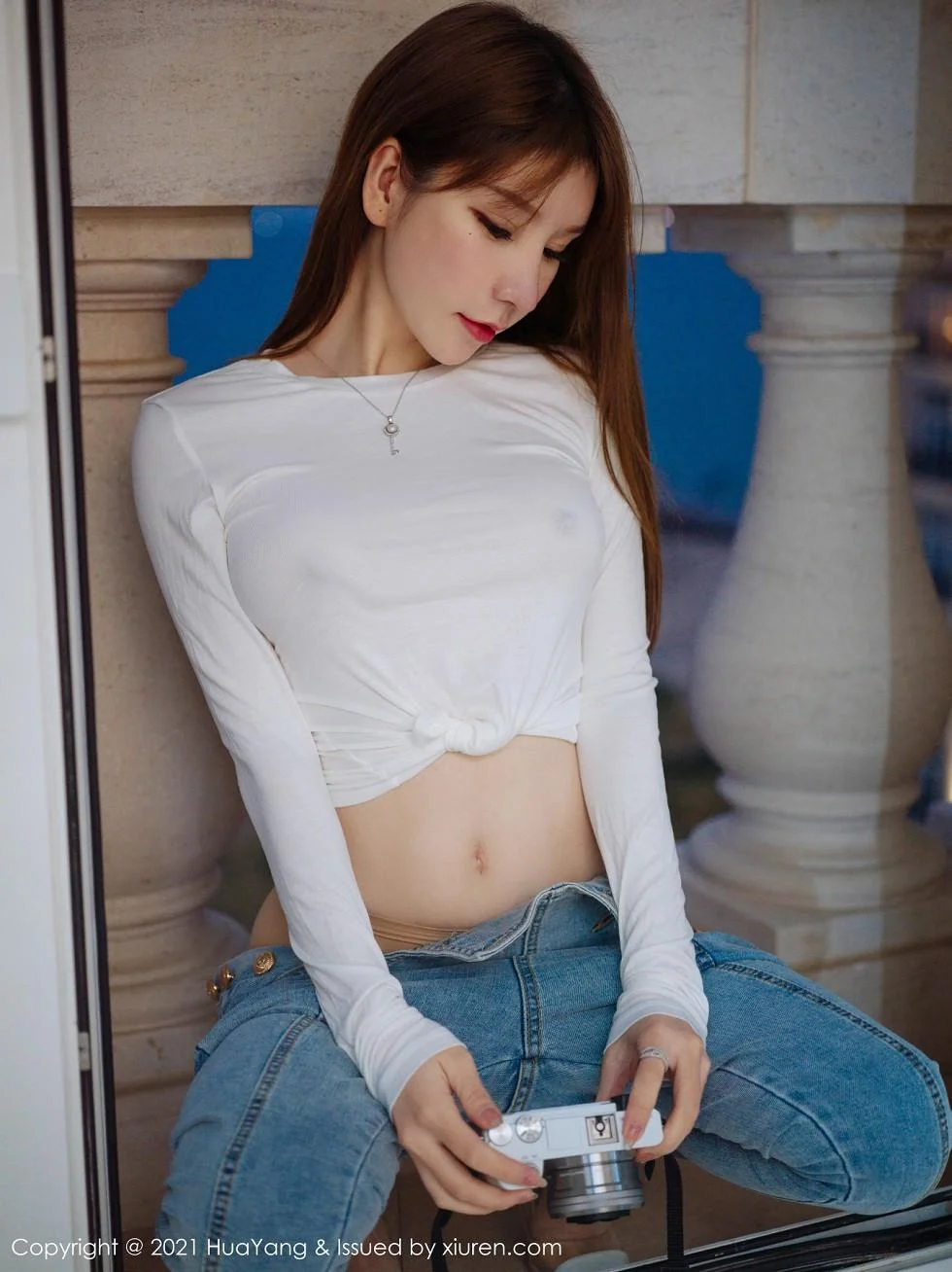 周于希Sandy厦门旅拍薄透白色T真空激凸撩人绝美写真 第 46 张