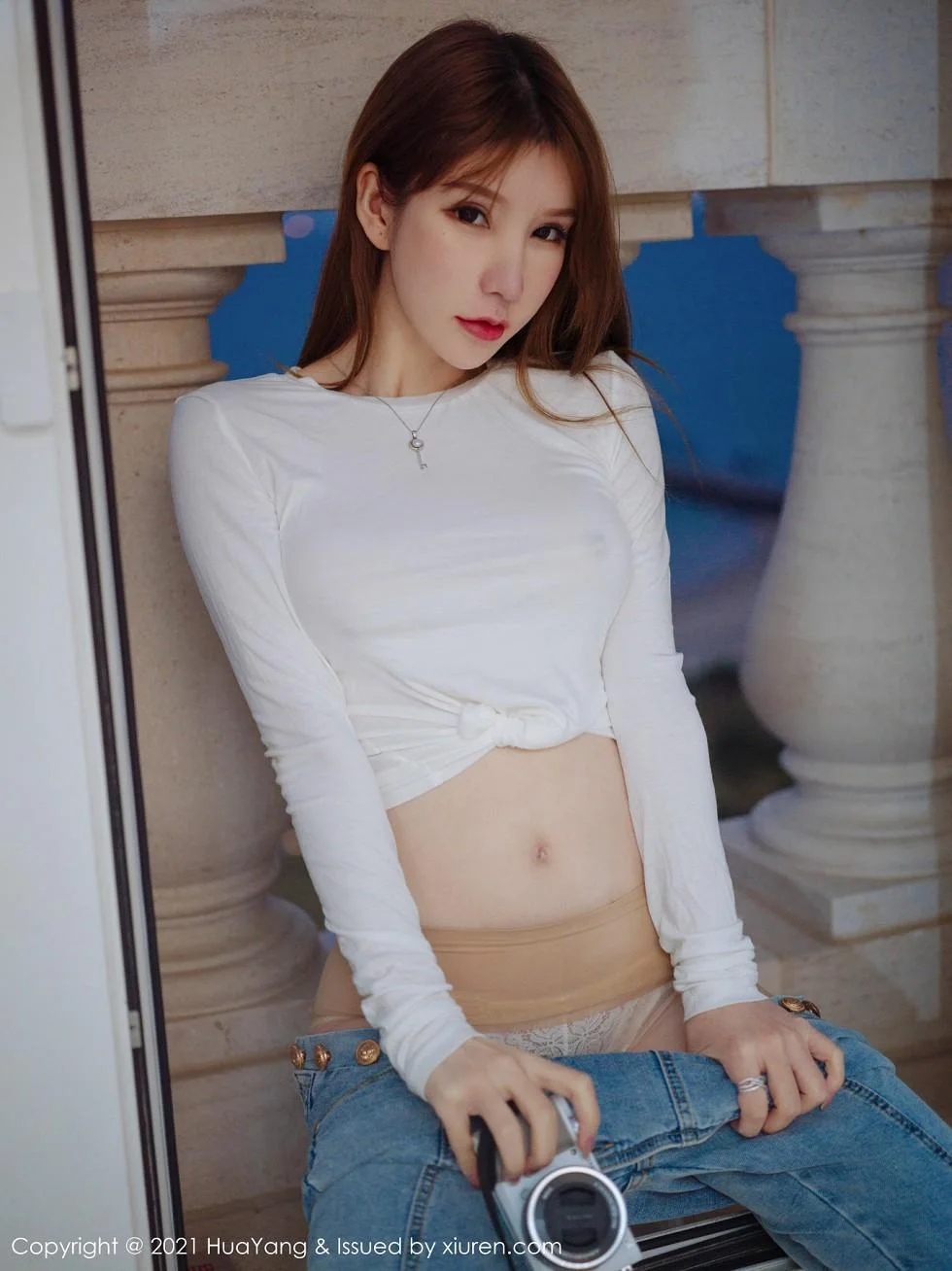 周于希Sandy厦门旅拍薄透白色T真空激凸撩人绝美写真 第 51 张