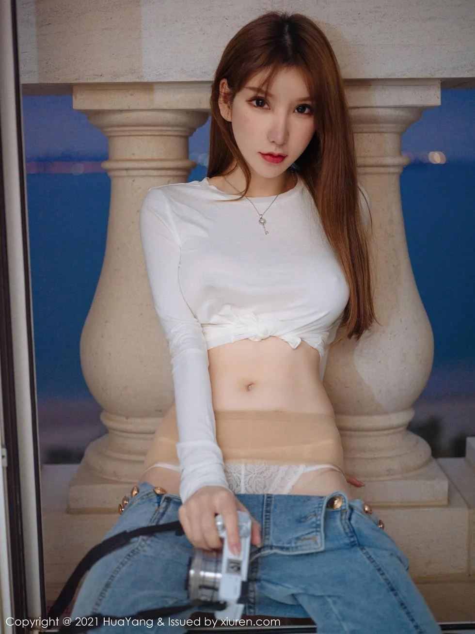 周于希Sandy厦门旅拍薄透白色T真空激凸撩人绝美写真 第 53 张