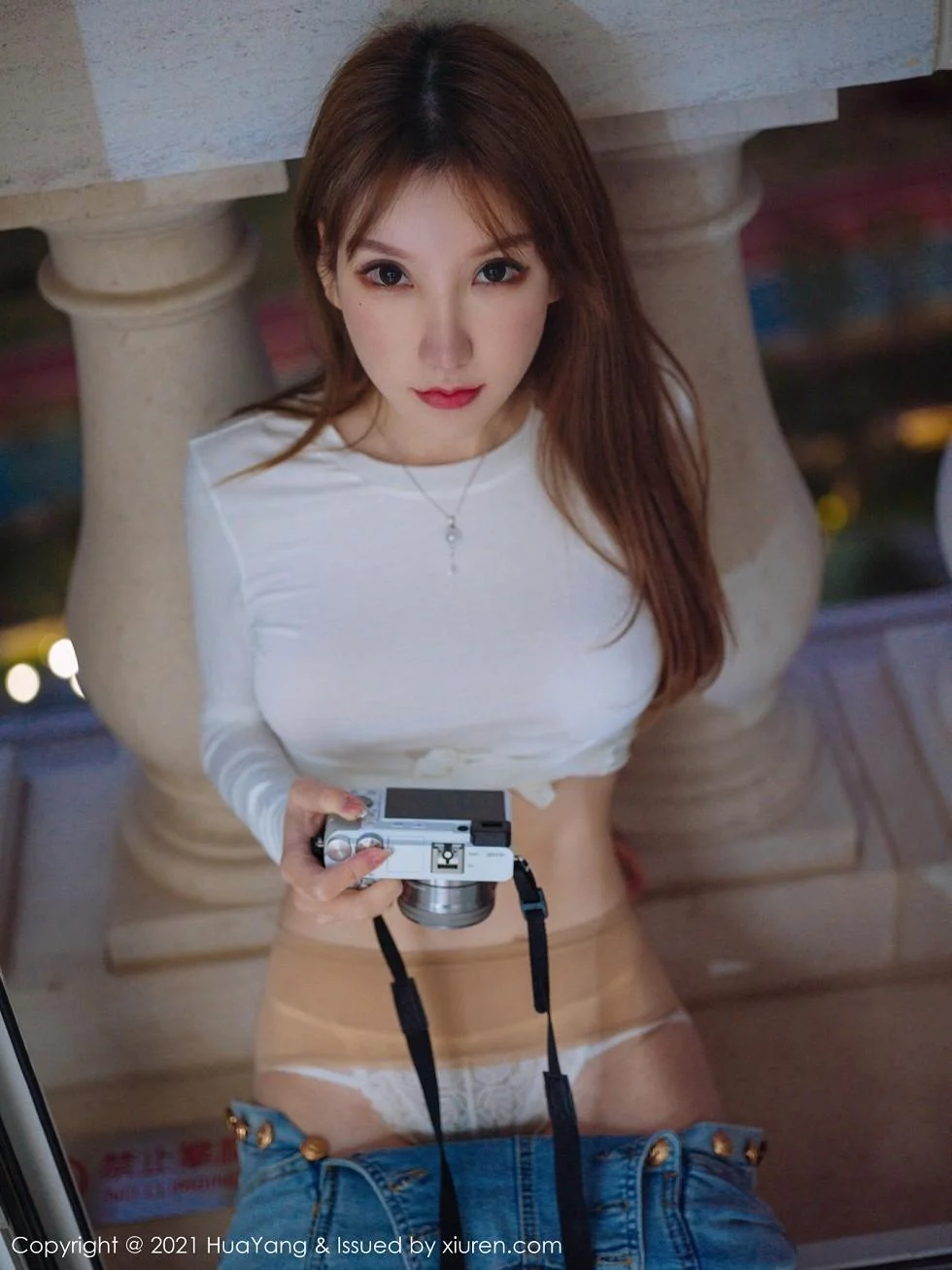 周于希Sandy厦门旅拍薄透白色T真空激凸撩人绝美写真 第 61 张