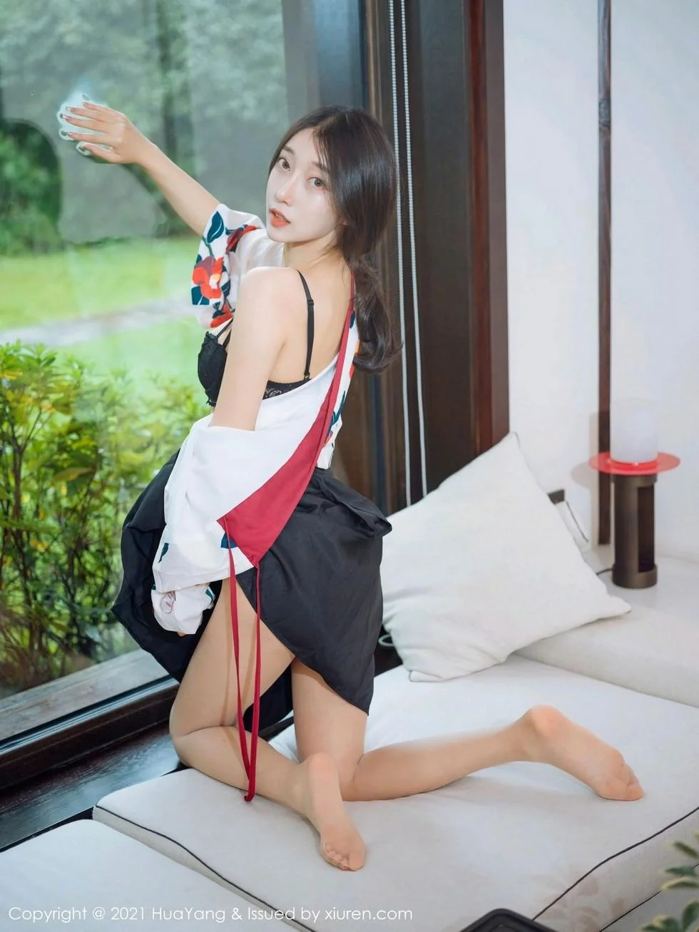玥儿玥er杭州旅拍古典和服下超薄肉丝裤袜秀翘臀绝美写真 第 25 张