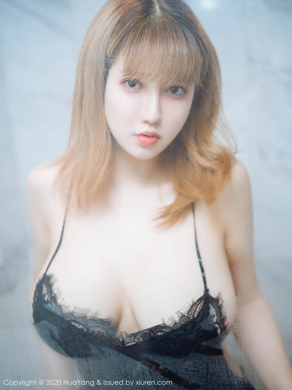 周大萌浴室性感黑色蕾丝睡衣湿身秀惹火身材绝美写真 第 77 张