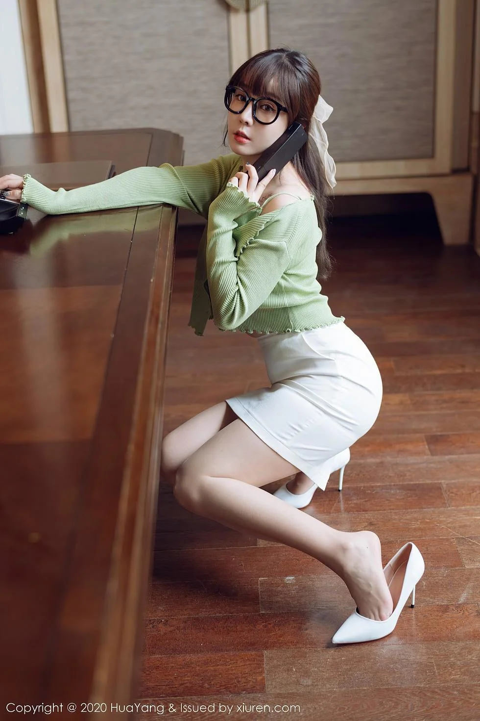 王雨纯西双版纳旅拍性感职场制服系列完美绝美写真 第 32 张