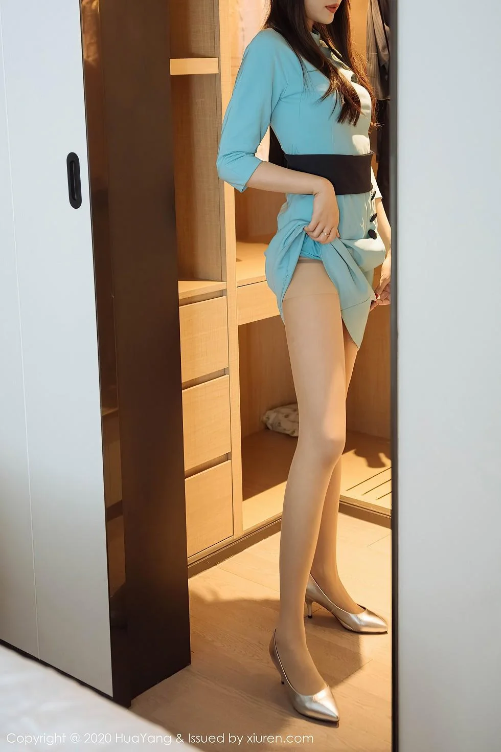 丽质玥儿玥er私房性感连身裙配肉丝裤袜豹纹内裤绝美写真 第 97 张