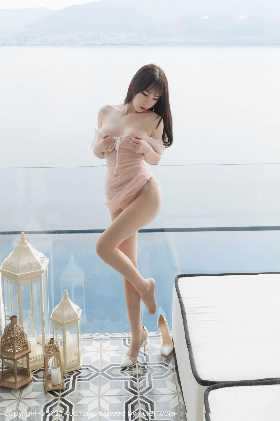 周于希Sandy云南旅拍性感粉色薄纱内衣秀完美身材绝美写真 第 29 张
