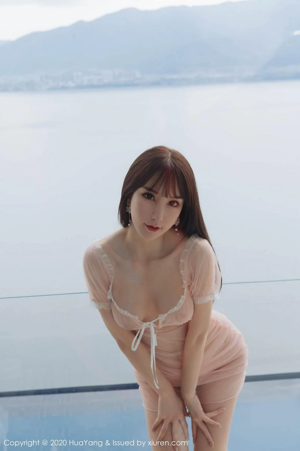 周于希Sandy云南旅拍性感粉色薄纱内衣秀完美身材绝美写真 第 5 张