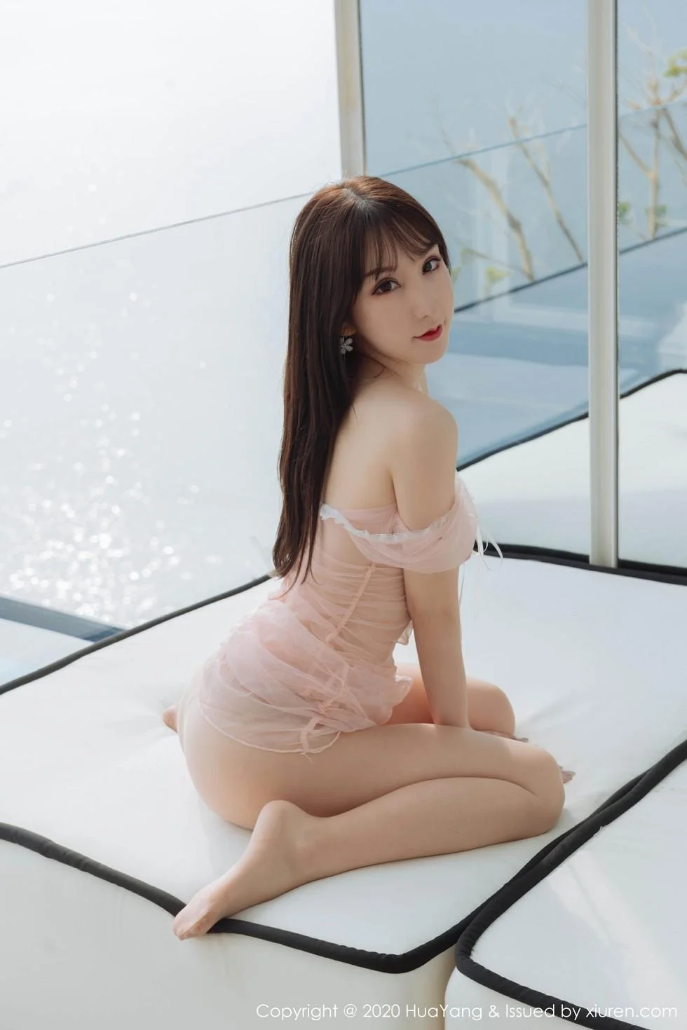 周于希Sandy云南旅拍性感粉色薄纱内衣秀完美身材绝美写真 第 69 张