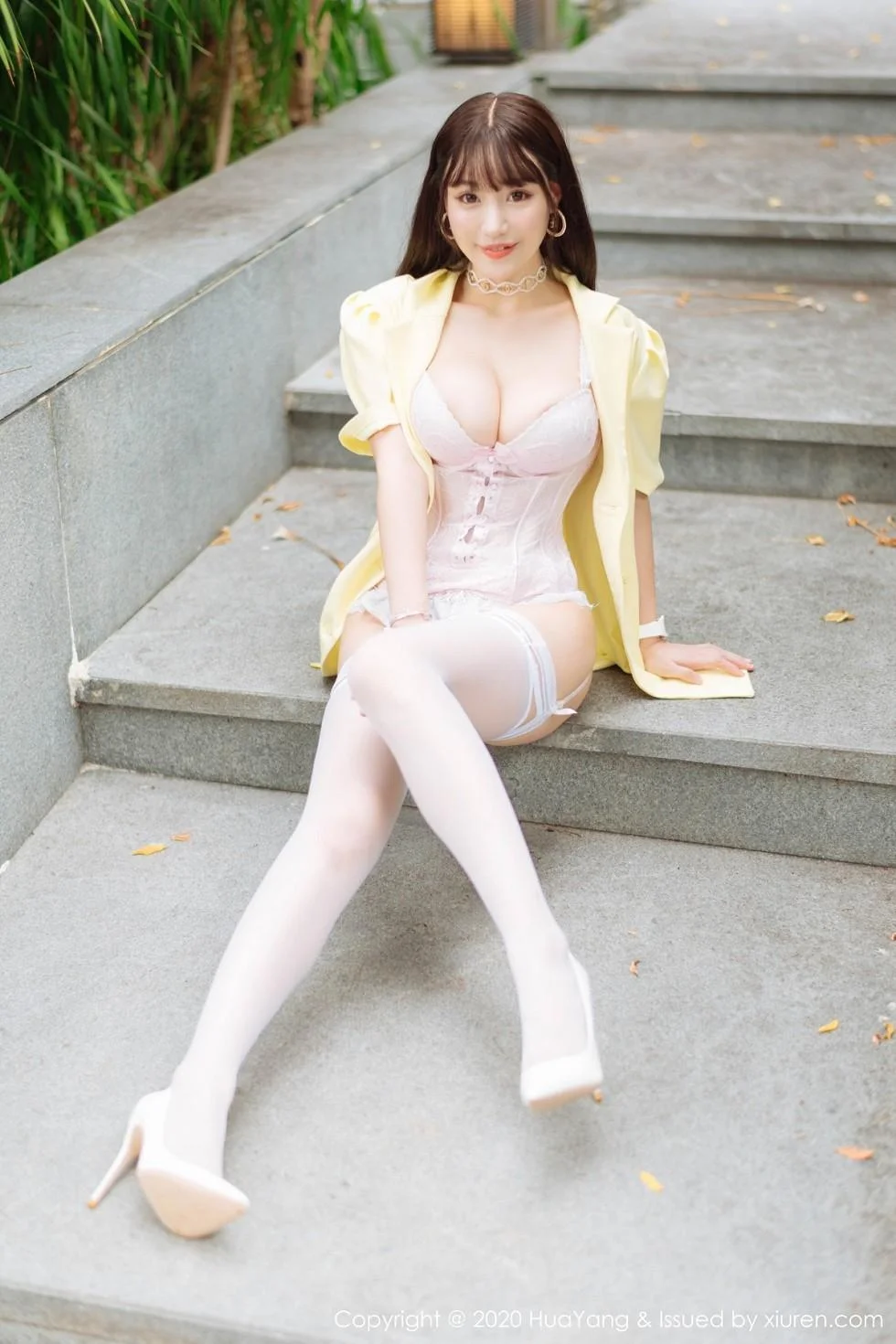 朱可儿Flower三亚旅拍情趣内衣配蕾丝吊袜惹火绝美写真 第 95 张
