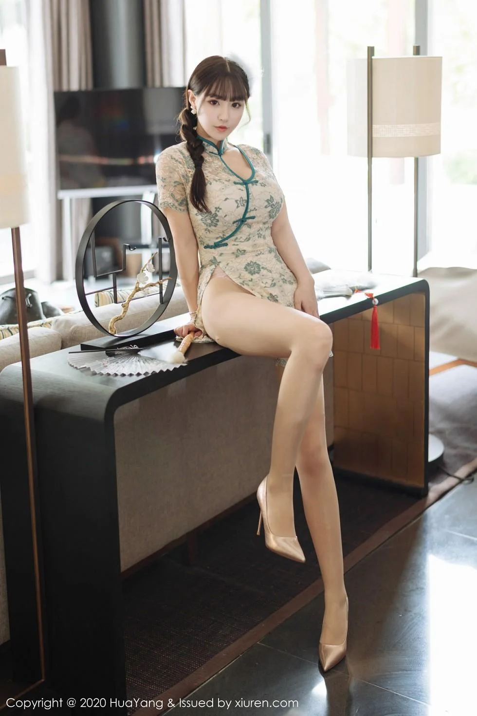 朱可儿Flower三亚旅拍典雅韵味旗袍配蕾丝内衣绝美写真 第 18 张