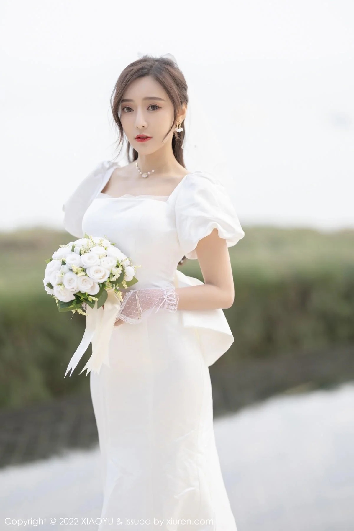 王馨瑶yanni惠州旅拍脱白婚纱礼裙露白色蕾丝内衣绝美写真 第 39 张