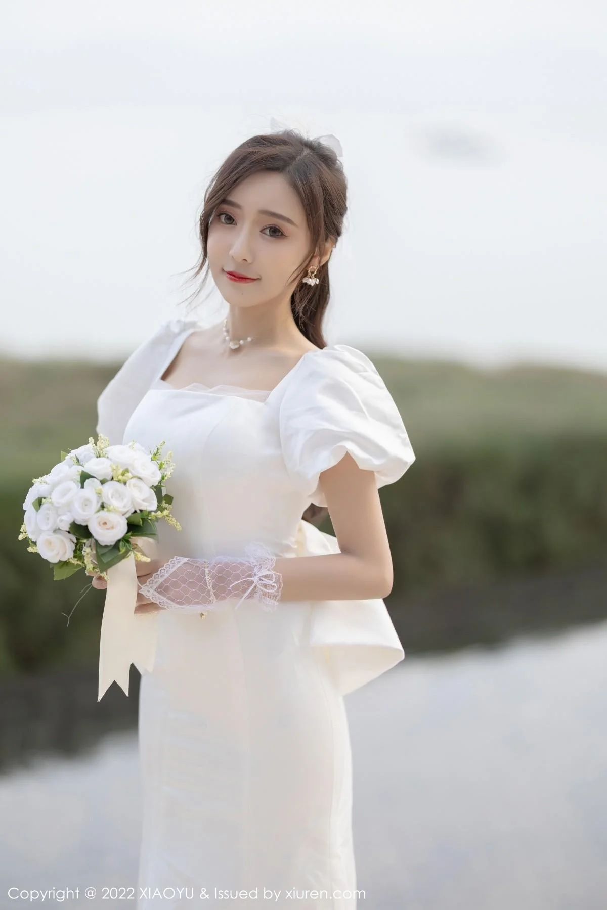 王馨瑶yanni惠州旅拍脱白婚纱礼裙露白色蕾丝内衣绝美写真 第 42 张