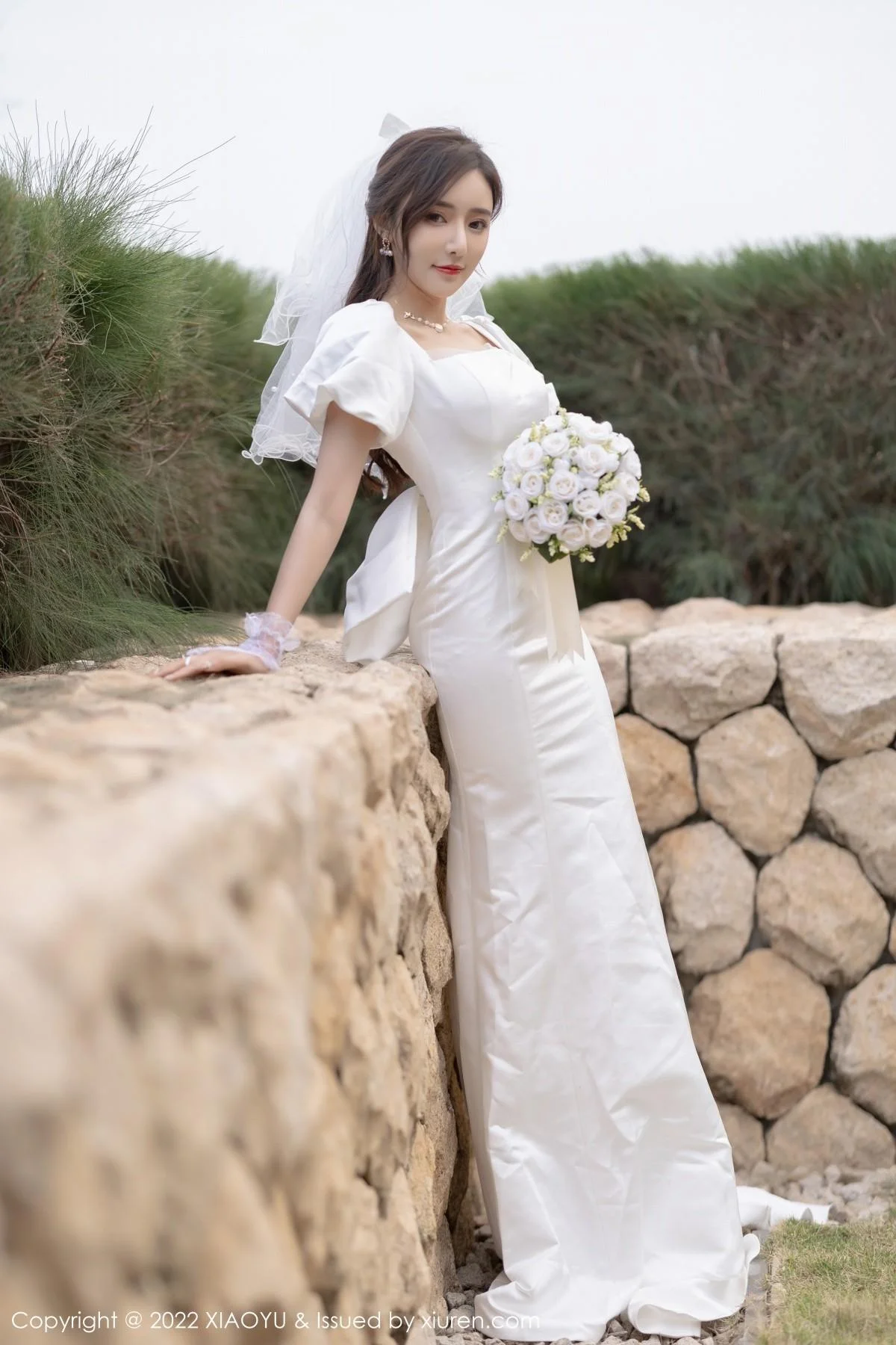 王馨瑶yanni惠州旅拍脱白婚纱礼裙露白色蕾丝内衣绝美写真 第 85 张