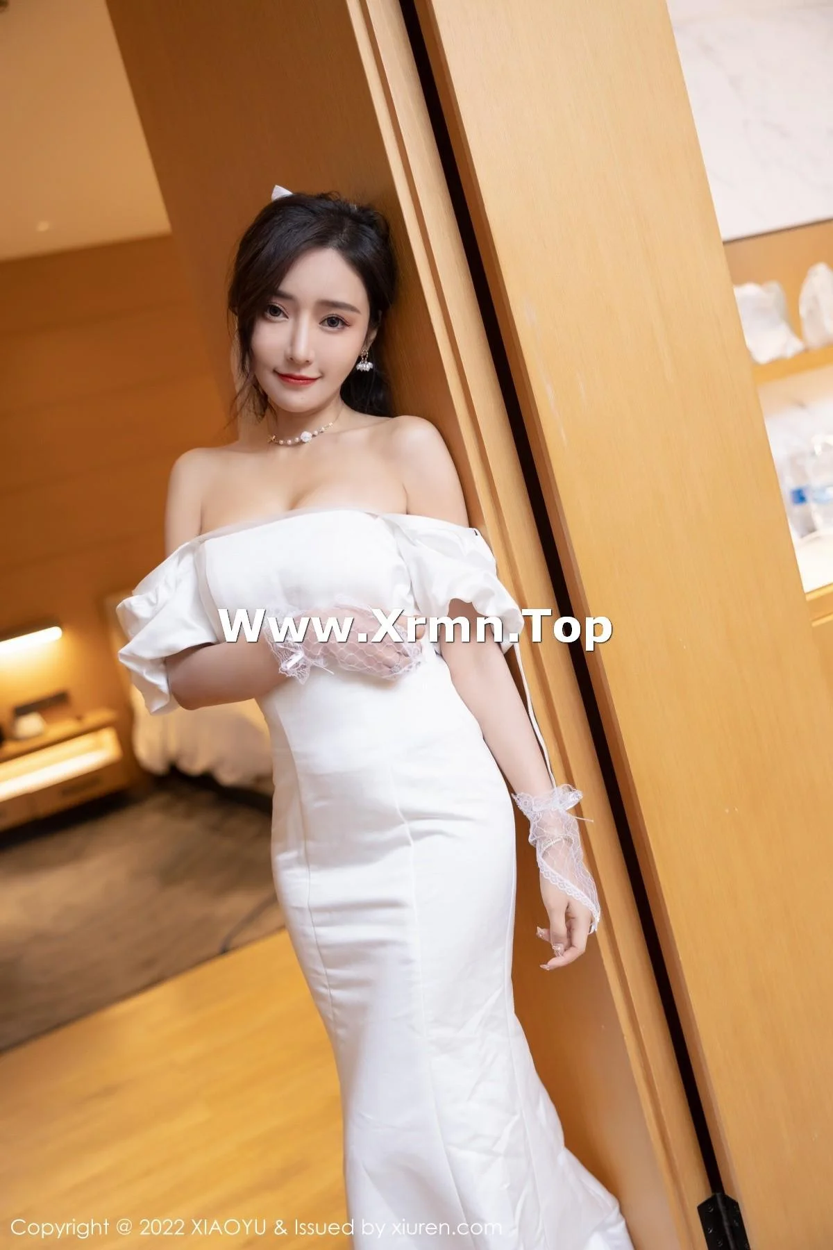 王馨瑶yanni惠州旅拍脱白婚纱礼裙露白色蕾丝内衣绝美写真 第 99 张