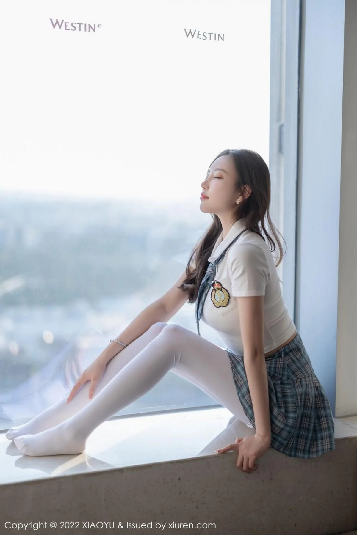 杨晨晨sugar学生制服主题格子裙下超薄肉丝惹火绝美写真 第 146 张