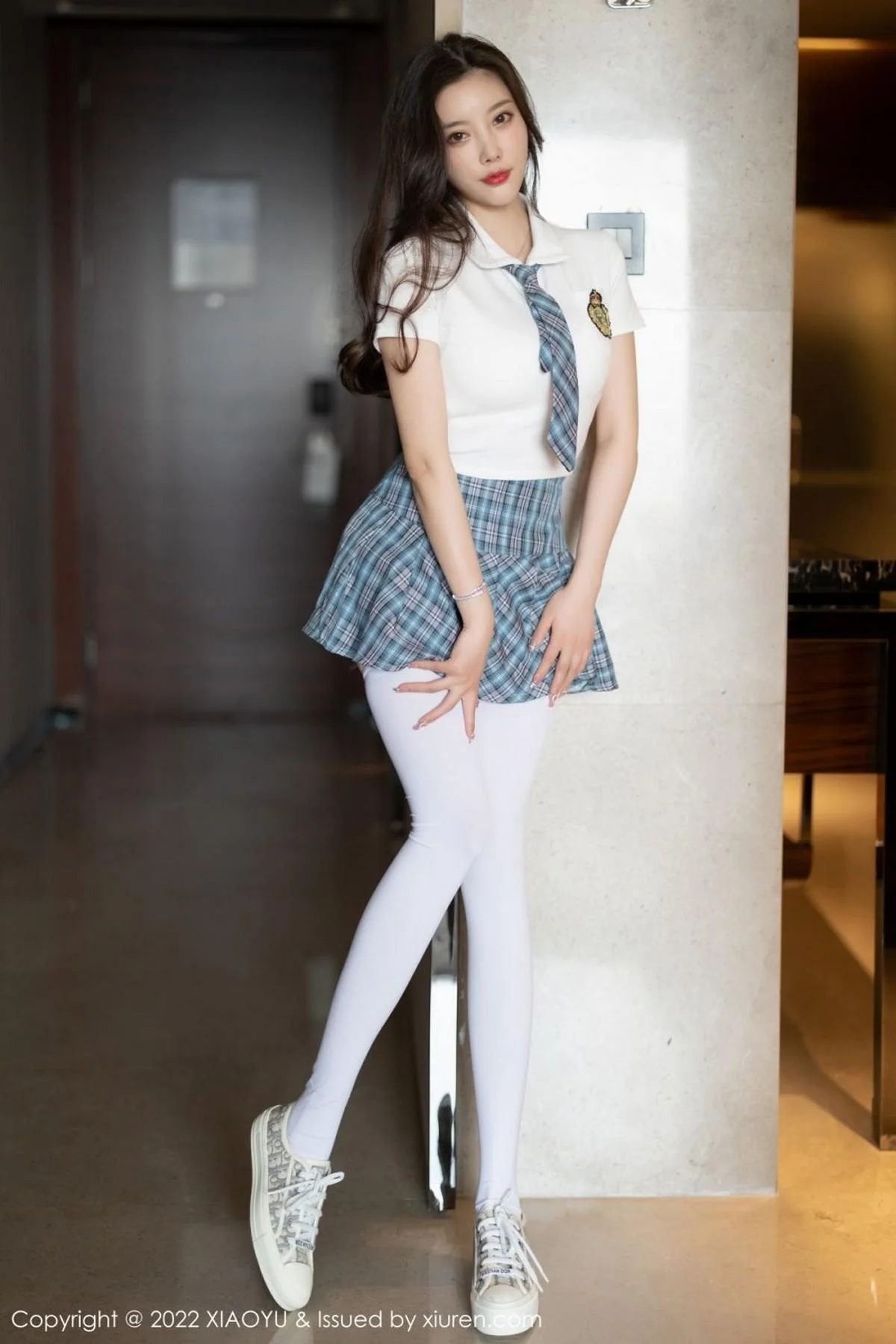 杨晨晨sugar学生制服主题格子裙下超薄肉丝惹火绝美写真 第 6 张