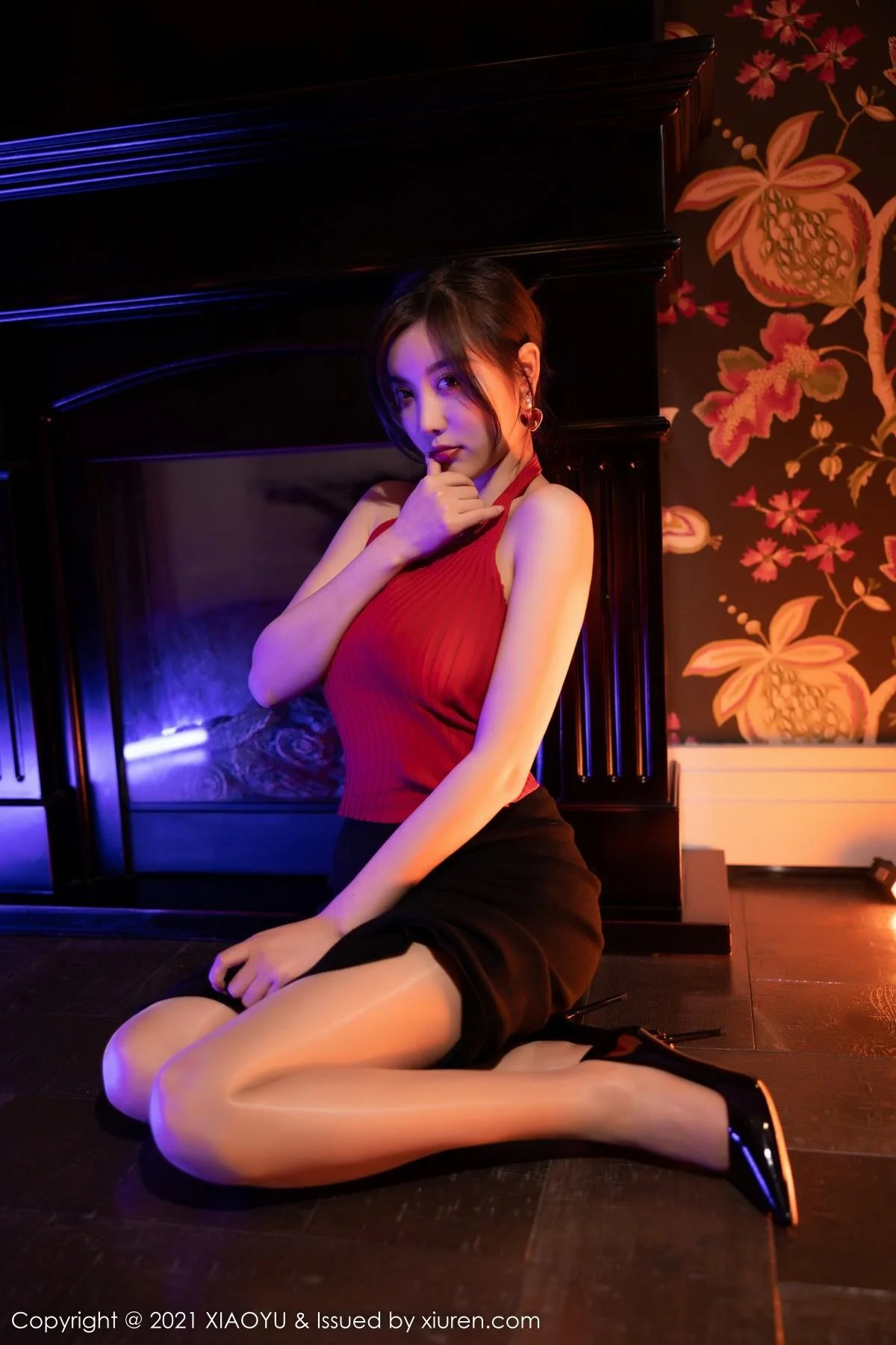 杨晨晨Yome私房半脱露低胸上衣配肉丝裤袜撩人绝美写真 第 87 张