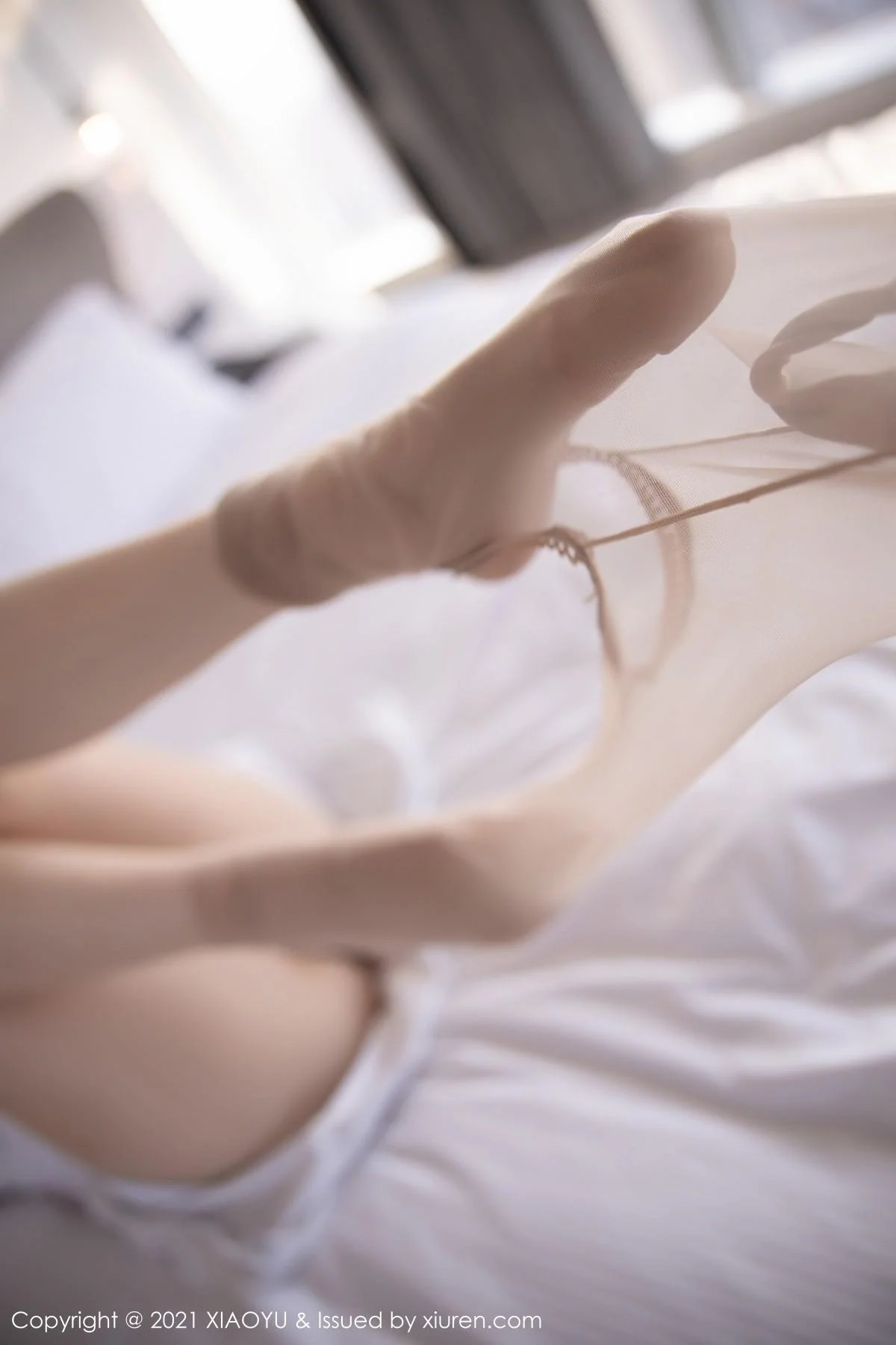 乔漫妮mina私房浪漫韵味旗袍半脱露豪乳惹火绝美写真 第 110 张