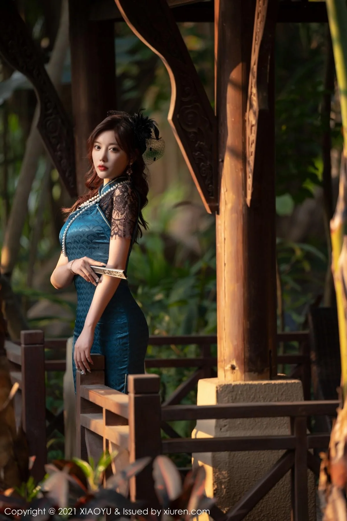 杨晨晨sugar心愿旅拍性感内衣配开档黑丝极致绝美写真 第 17 张