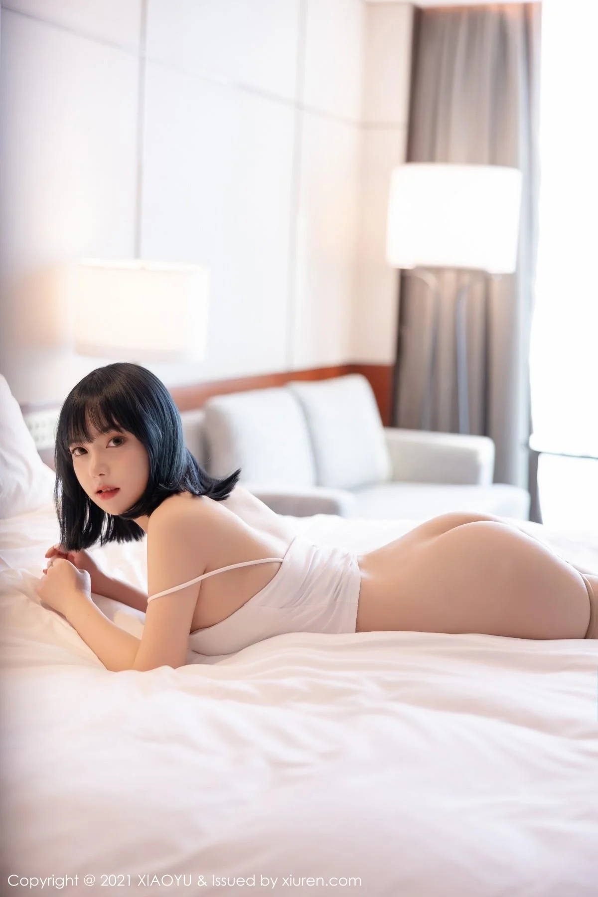 豆瓣酱私房半脱露无内肉丝裤袜秀翘臀撩人绝美写真 第 81 张