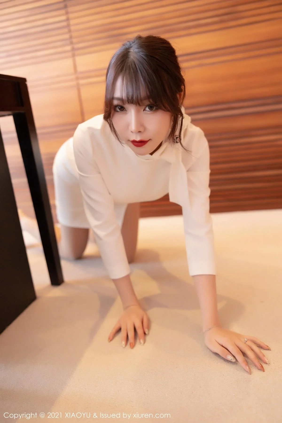 芝芝Booty青岛旅拍典雅制服连身裙秀翘臀美腿绝美写真 第 67 张